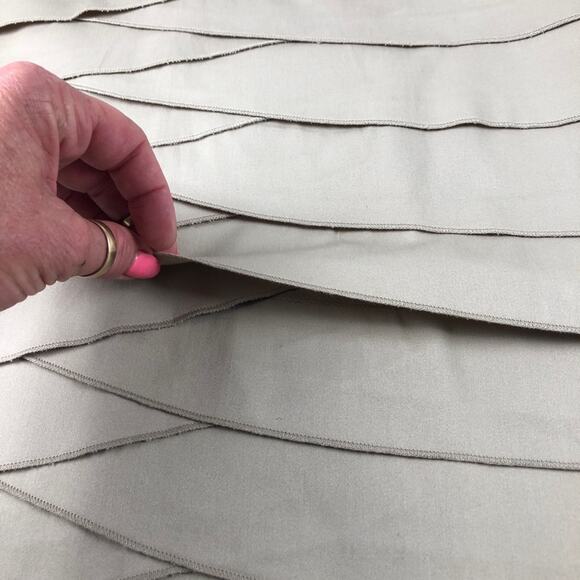 Tiered skirt NWT  by Larry Lavigne  size  10 - Picture 6 of 10